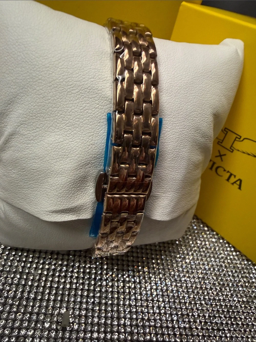 Invicta Rose Gold Crystal Accent Women's Bracelet Watch. 🆕